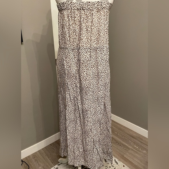 Petal & Pup Leopard Print Maxi Dress - Picture 3 of 8